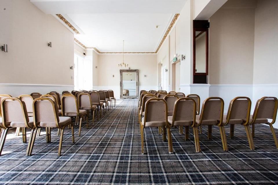 Beveridge Park Hotel Kirkcaldy Esterno foto